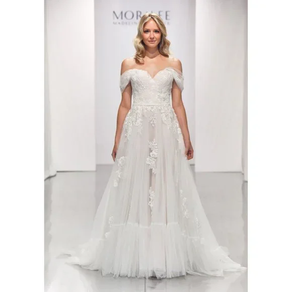 Morilee Beverly 2304 Sample Gown Size 14 - Picture 4 of 5